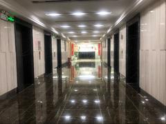 华融大厦 电梯口旁 小面积单位 可定制装修