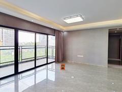 塘朗城 塘郎地铁站旁四房 毗邻深圳大学城 南北通看房方便