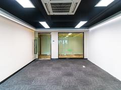 兆邦基金融大厦 一手房东 租金可谈 带装修