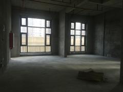 正大时代华庭 门口就是红棉路 龙岗大道 两条地铁站 交通便利