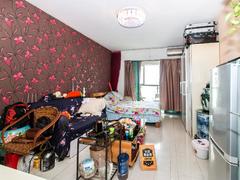 <b class=redBold>鸿翔花园</b> 不限购不限贷实用温馨单房大花园适住家合选择