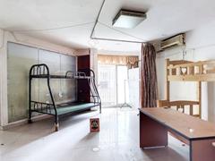 彩虹新都 3室2厅 带露台,看房致电余经理。
