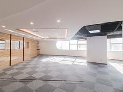 深房广场 电梯口5加1格局 无行业限制 看房随时 价格好谈